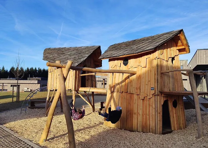Domek letniskowy Nature Village - N°18 - 4 Personnes Avec Jacuzzi *